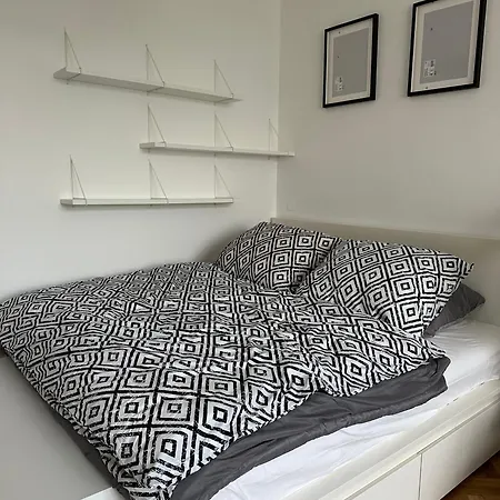 Apartment Point *