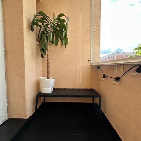 Point Apartment