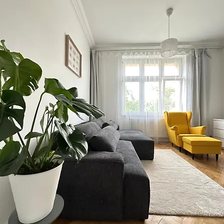 Apartment Point