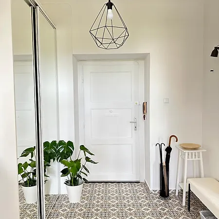 Apartment Point